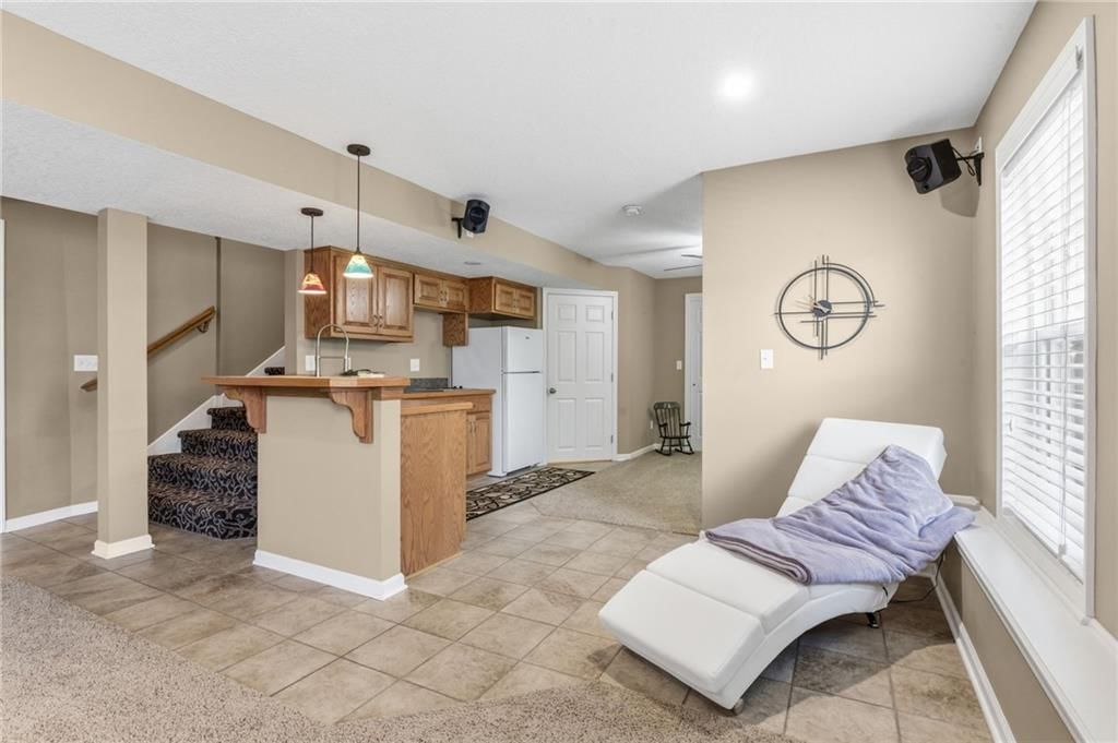 11647 S Marion Street — photo 38