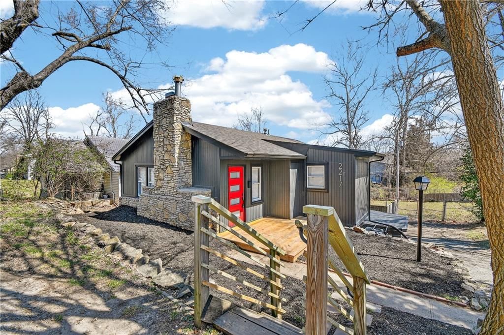 2217 S Cedar Avenue, Independence, MO