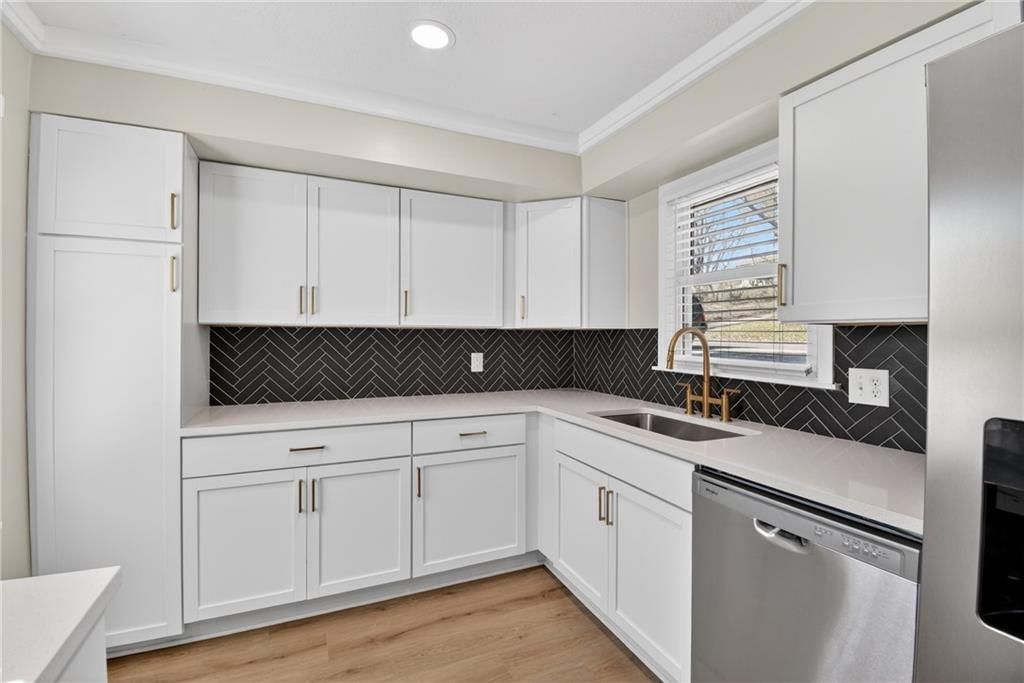 2217 S Cedar Avenue — photo 17