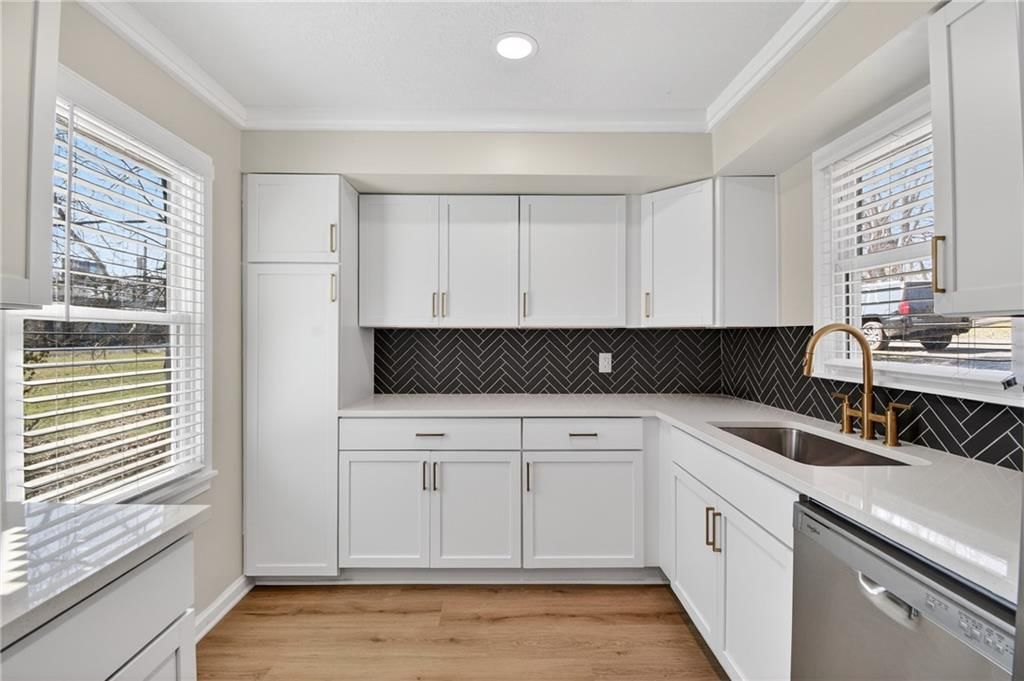 2217 S Cedar Avenue — photo 18