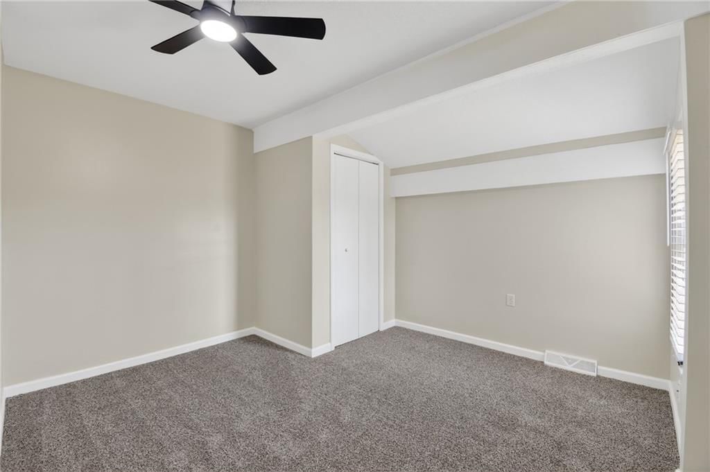 2217 S Cedar Avenue — photo 20