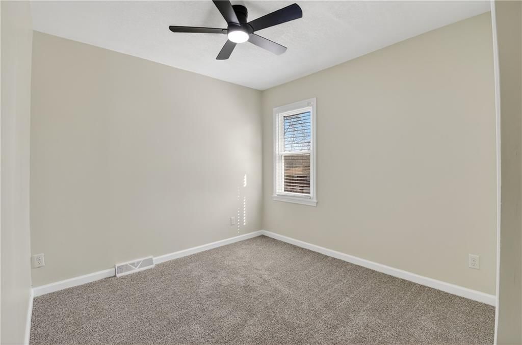 2217 S Cedar Avenue — photo 22