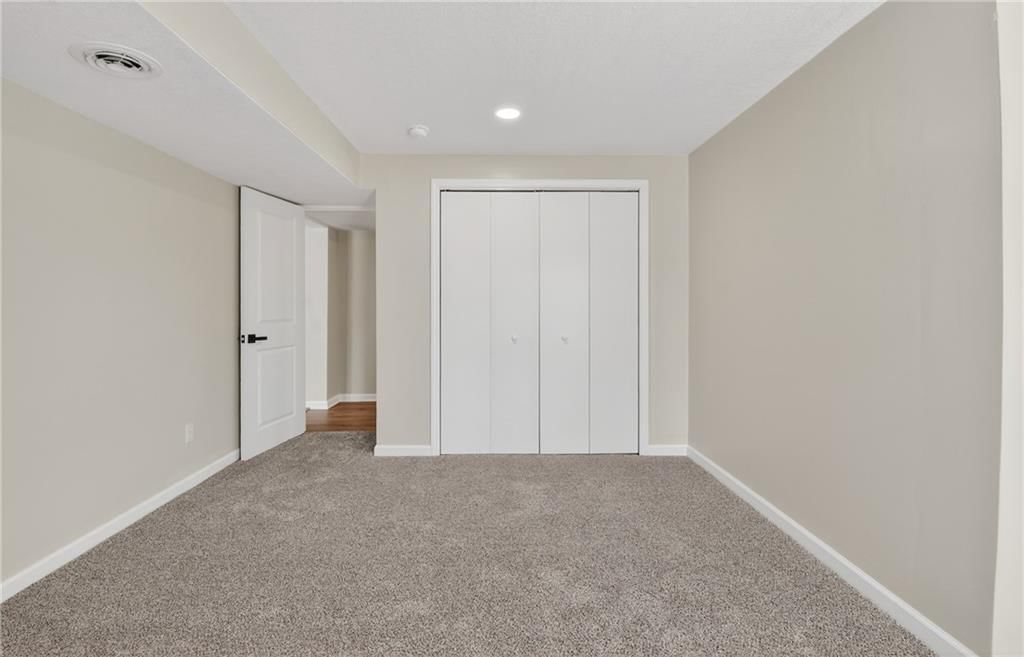 2217 S Cedar Avenue — photo 33