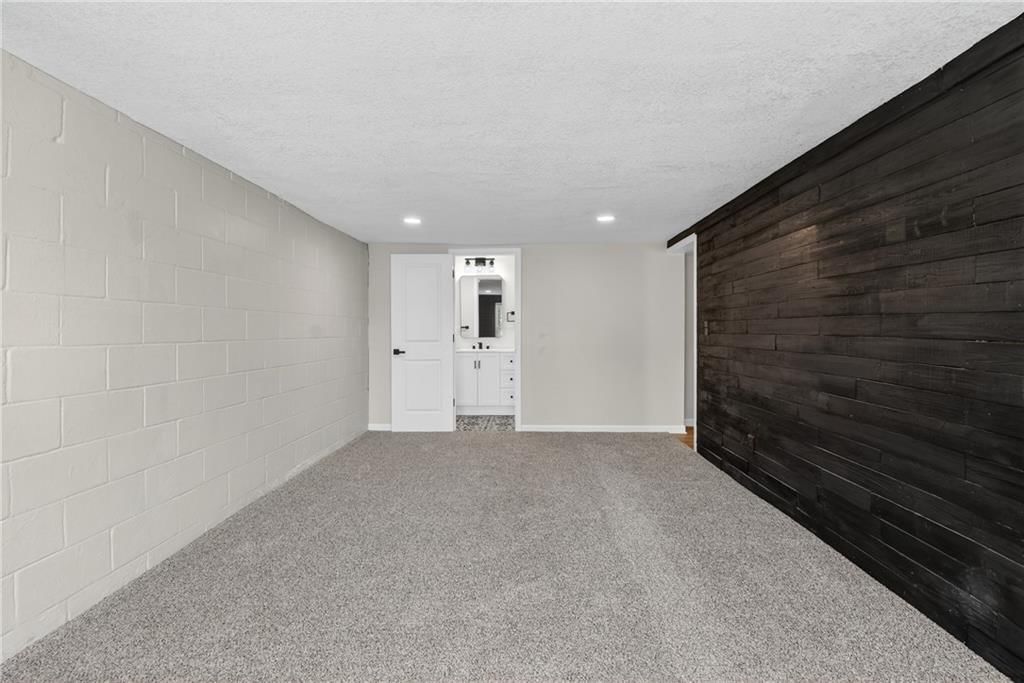 2217 S Cedar Avenue — photo 35