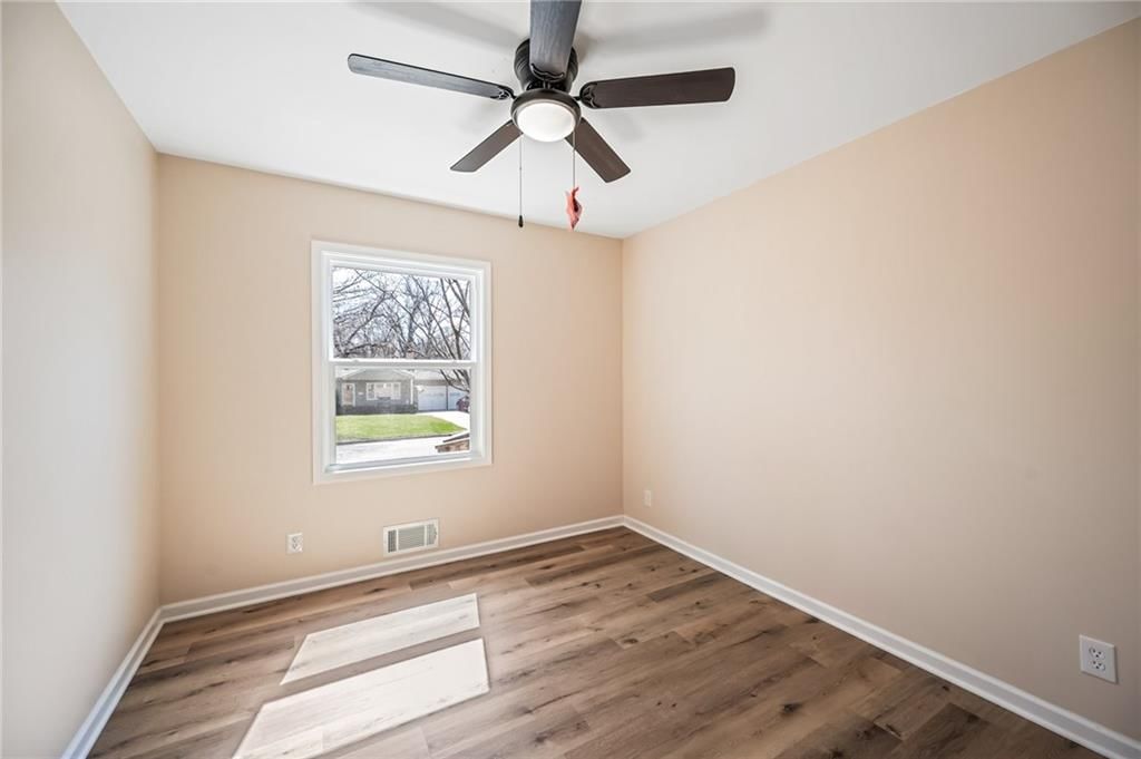 11304 E 48th Terrace — photo 13