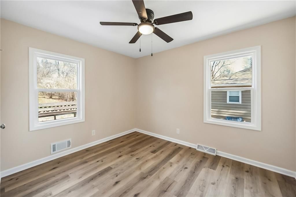 11304 E 48th Terrace — photo 15
