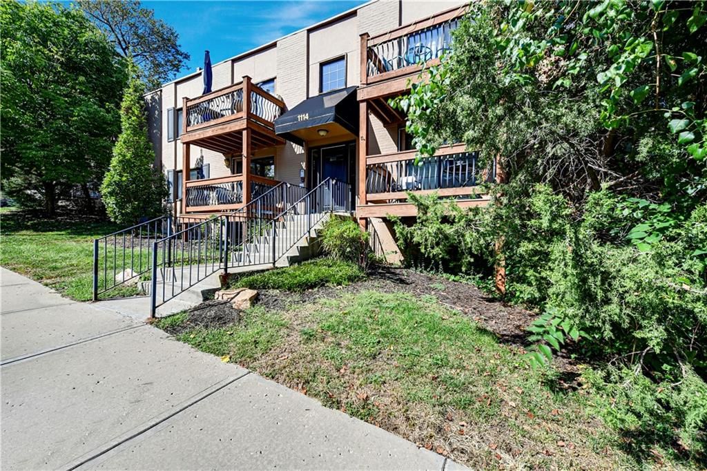 1114 W 46TH Street — photo 2