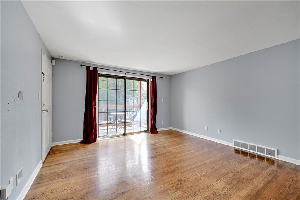 1114 W 46TH Street — photo 11