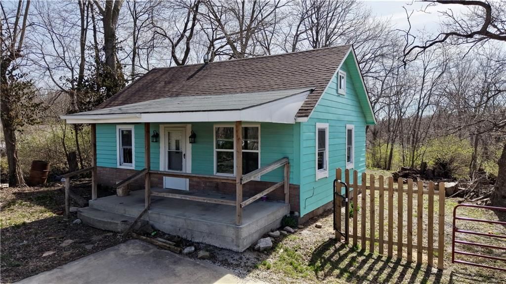 9409 E Independence Avenue — photo 2