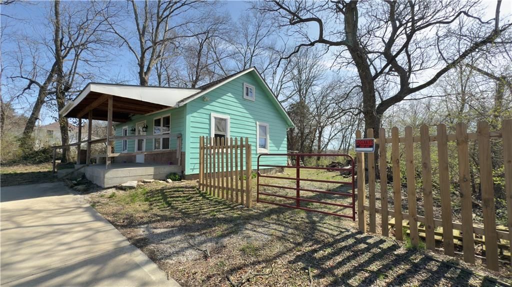 9409 E Independence Avenue — photo 5