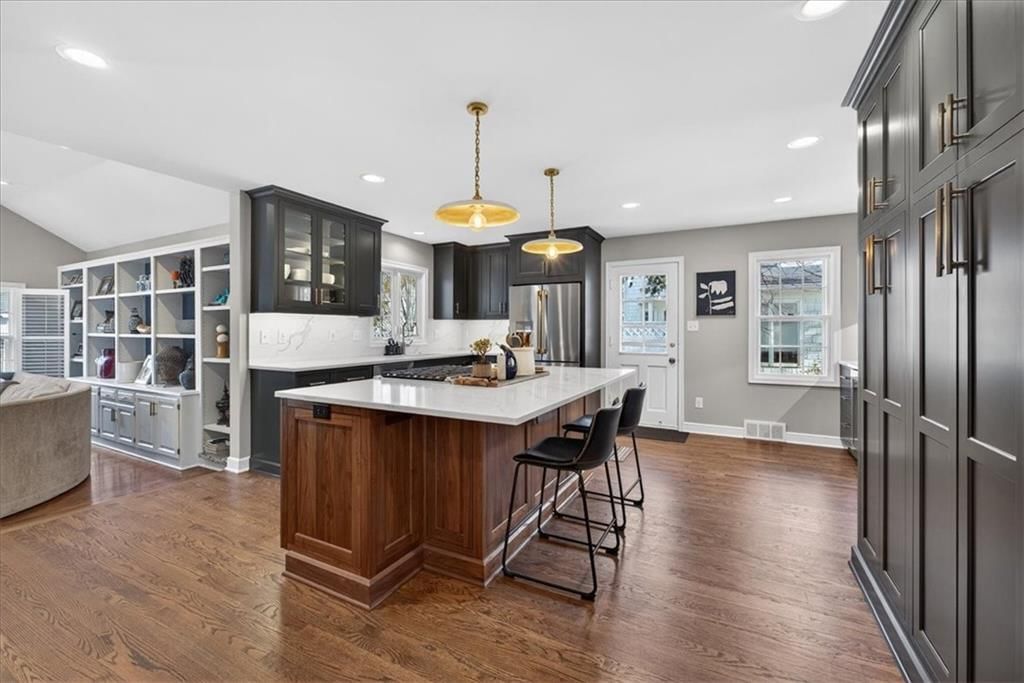 6534 Summit Street — photo 16