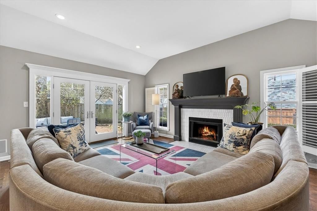 6534 Summit Street — photo 18