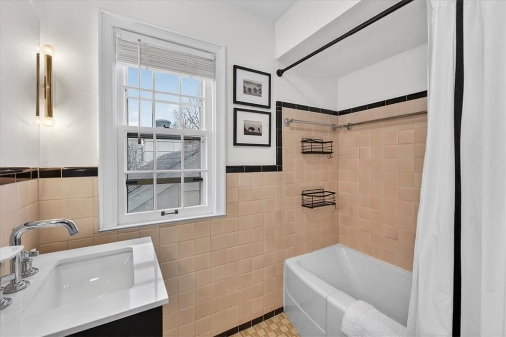 6534 Summit Street — photo 29
