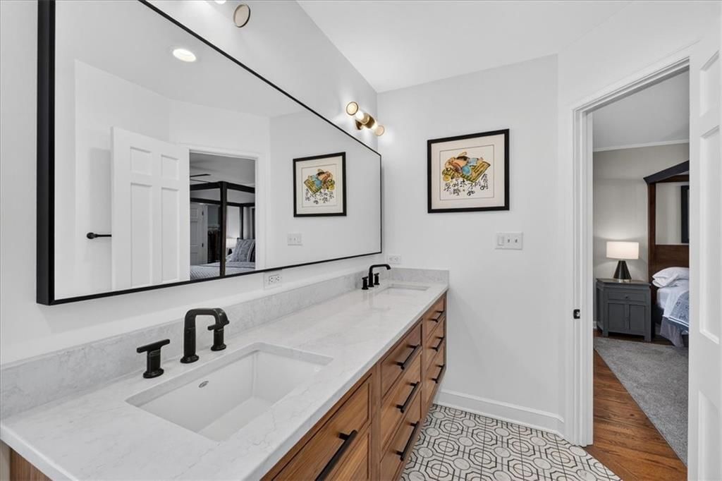 6534 Summit Street — photo 38