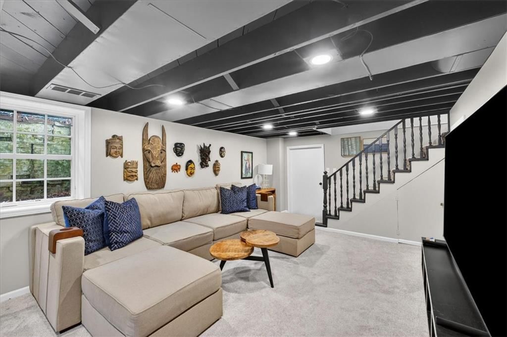 6534 Summit Street — photo 42