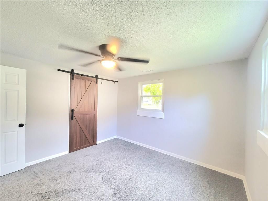 409 Spratley Street — photo 16