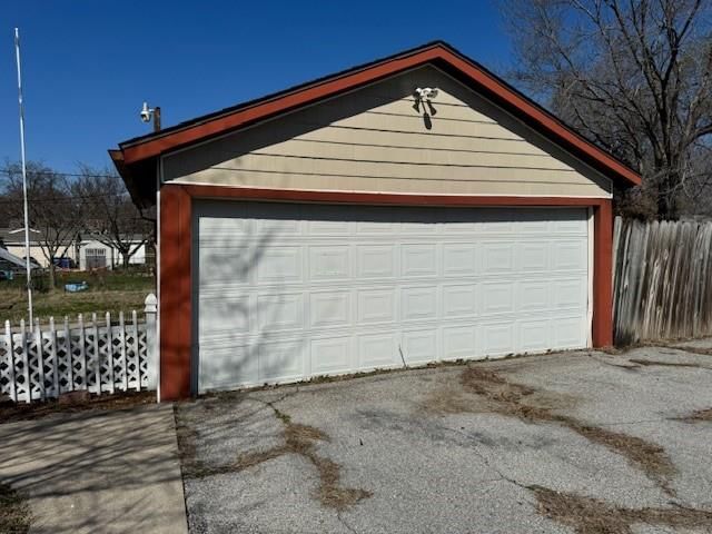 230 Allen Avenue — photo 3