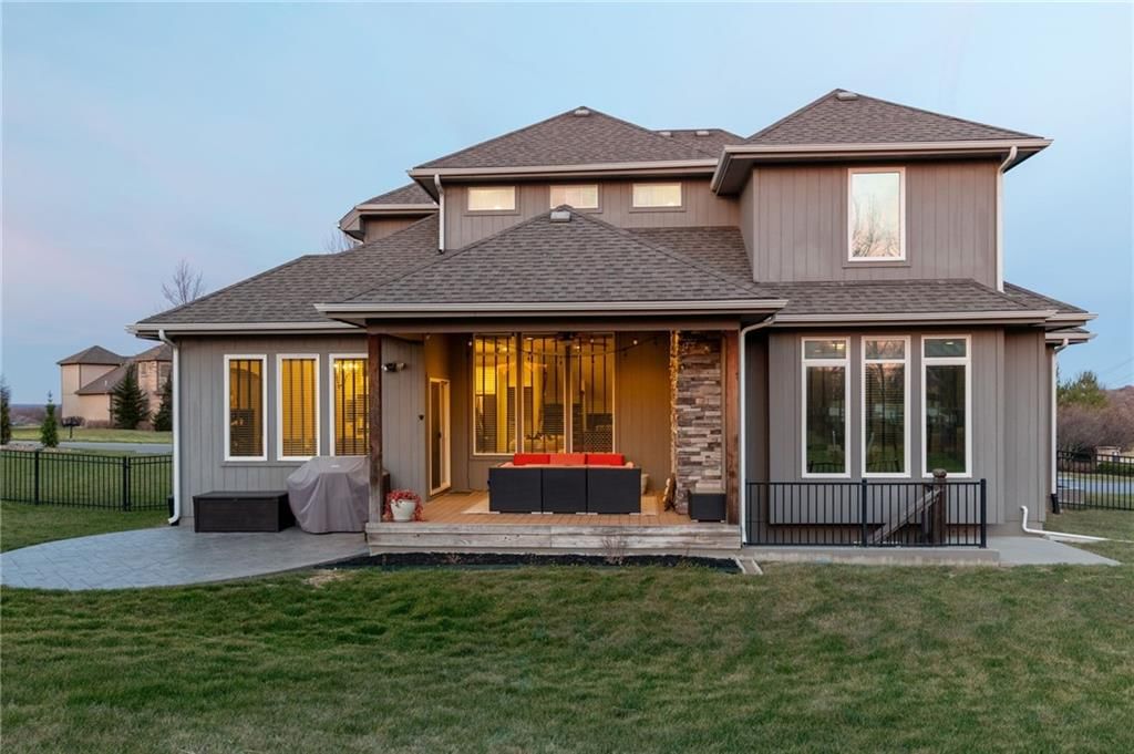 7026 Belmont Drive — photo 3