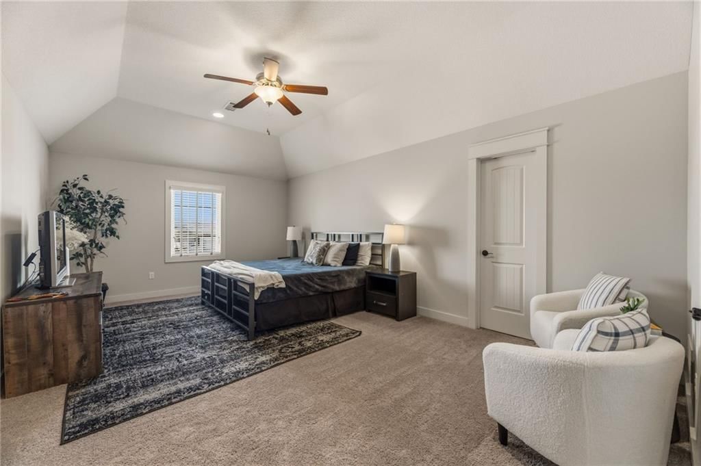 7026 Belmont Drive — photo 52