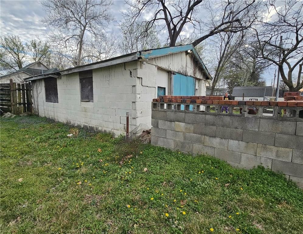 1010 W 3rd Street — photo 16