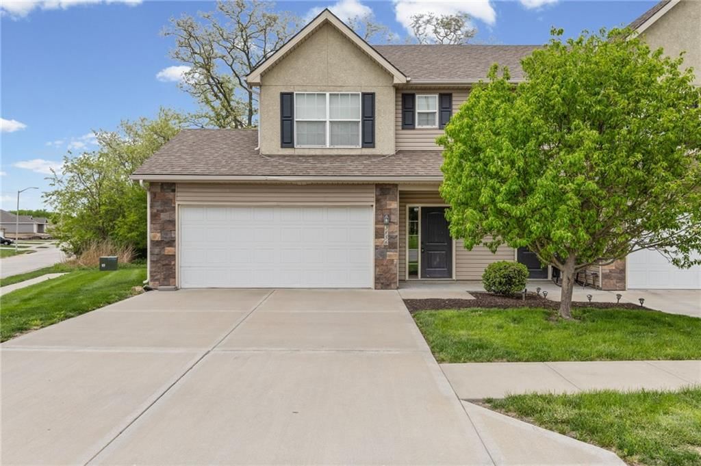 3856 NW 94th Street, Kansas City, MO