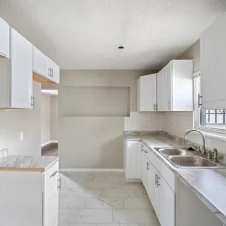 3408 Mersington Avenue — photo 8