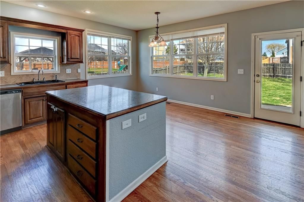 3705 N 153rd Street — photo 12