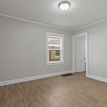 4025 AGNES Avenue — photo 7