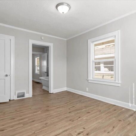 4025 AGNES Avenue — photo 10
