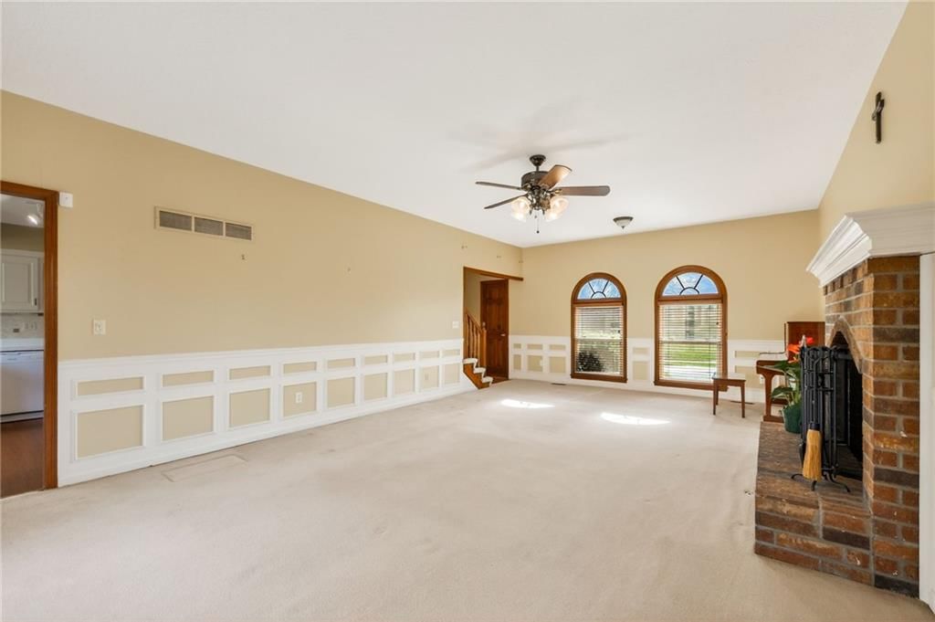 1525 Yorkshire Drive — photo 15