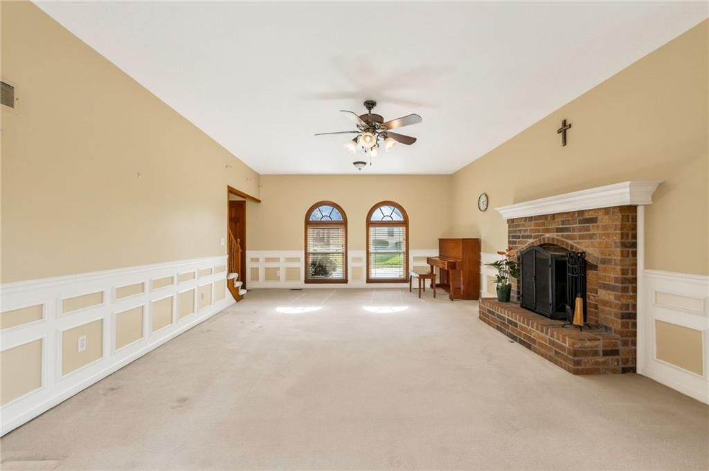 1525 Yorkshire Drive — photo 18