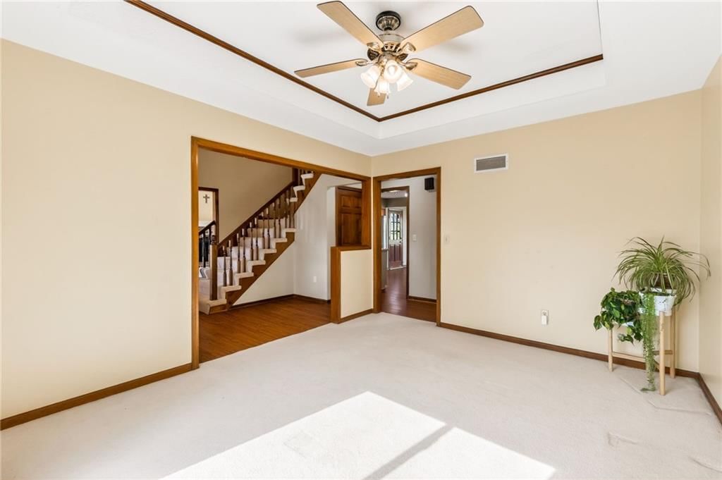 1525 Yorkshire Drive — photo 28