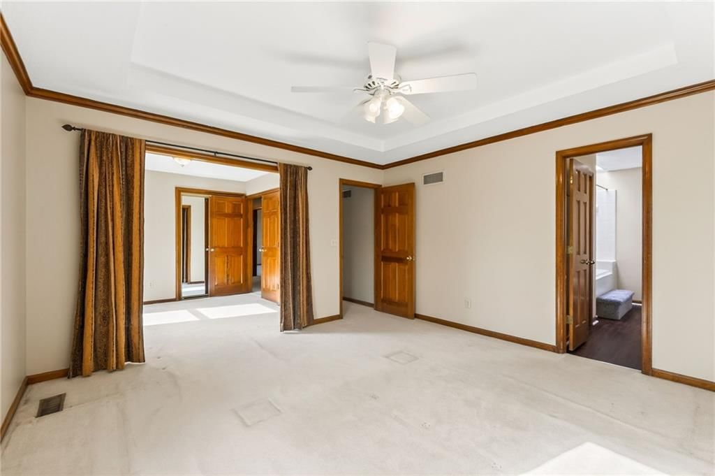 1525 Yorkshire Drive — photo 38