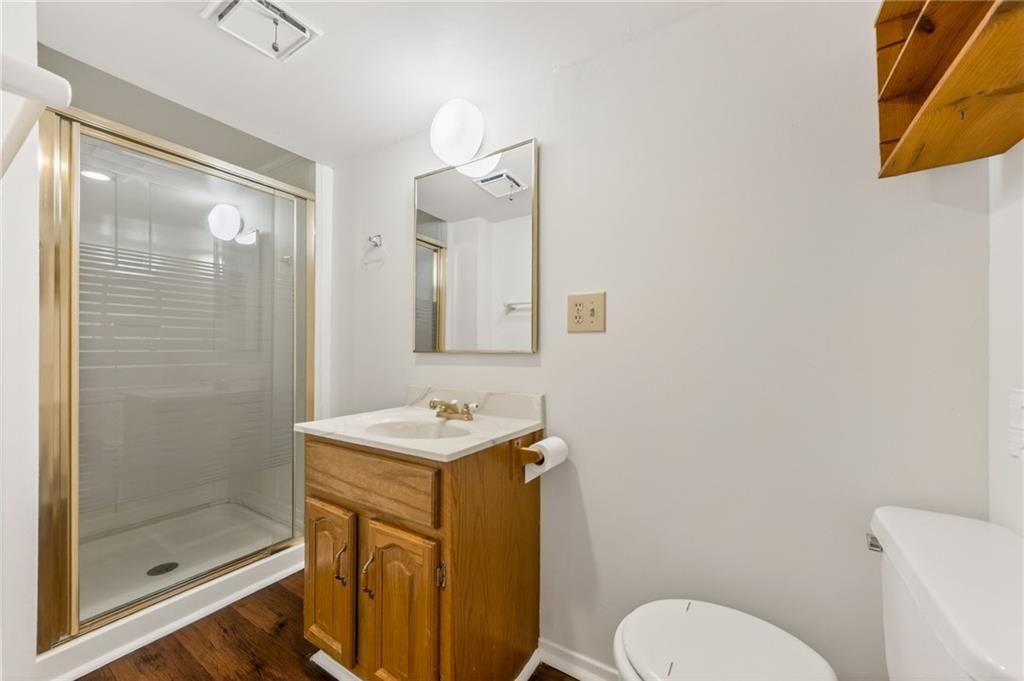 1525 Yorkshire Drive — photo 53