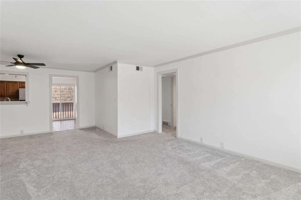 462 W 104 Street — photo 7