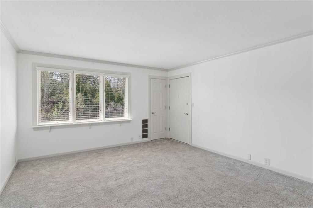 462 W 104 Street — photo 9