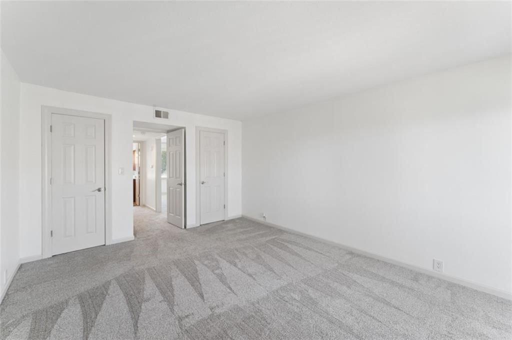 462 W 104 Street — photo 14