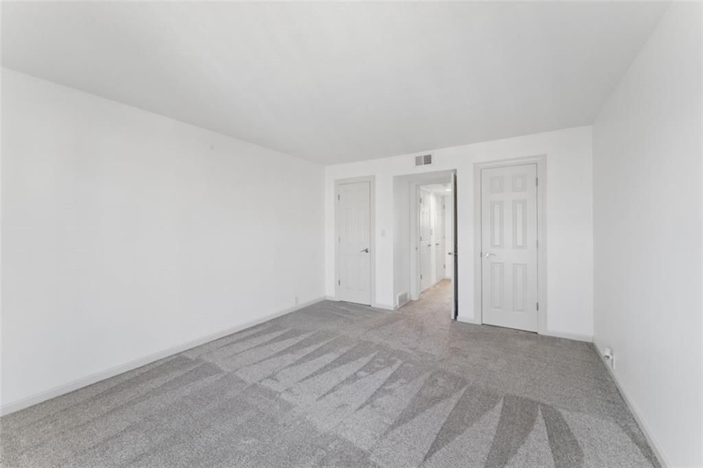 462 W 104 Street — photo 15