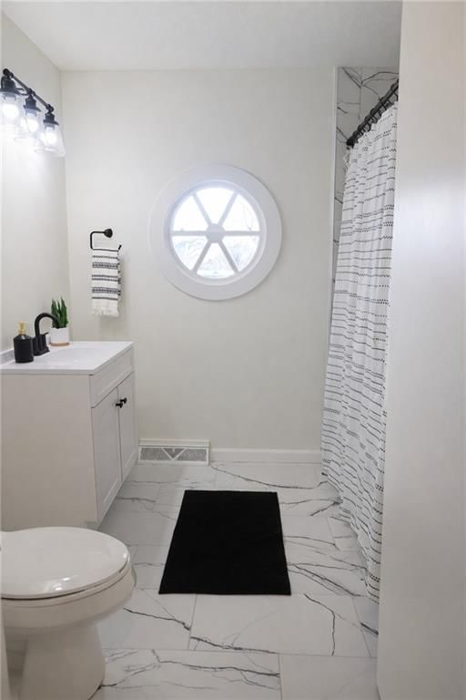 1128 Thompson Street — photo 10