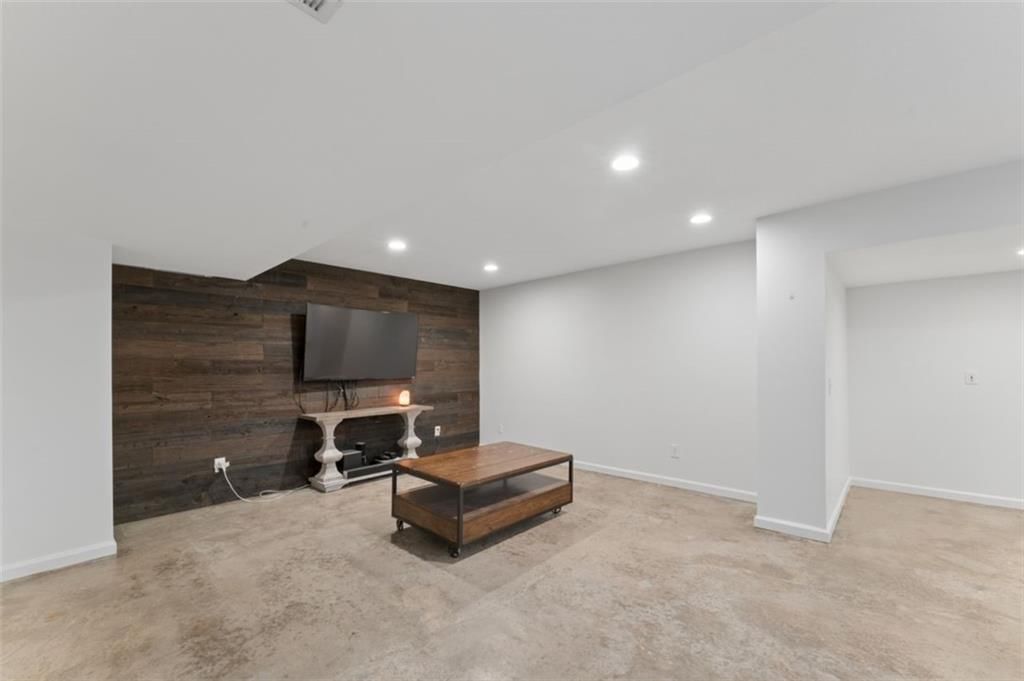 21081 W 224th Street — photo 44