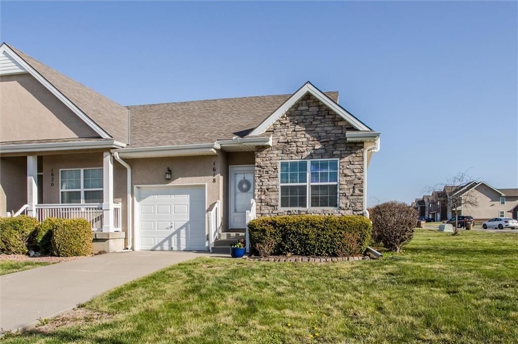 1618 Ridgeway Drive — photo 3