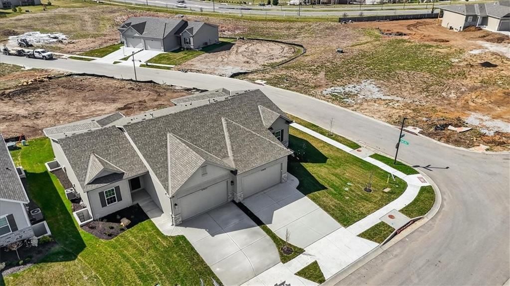 25039 W 94th Terrace — photo 63