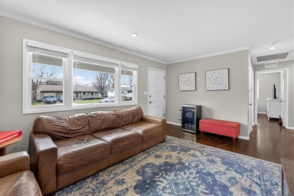 7030 Barkley Street — photo 6