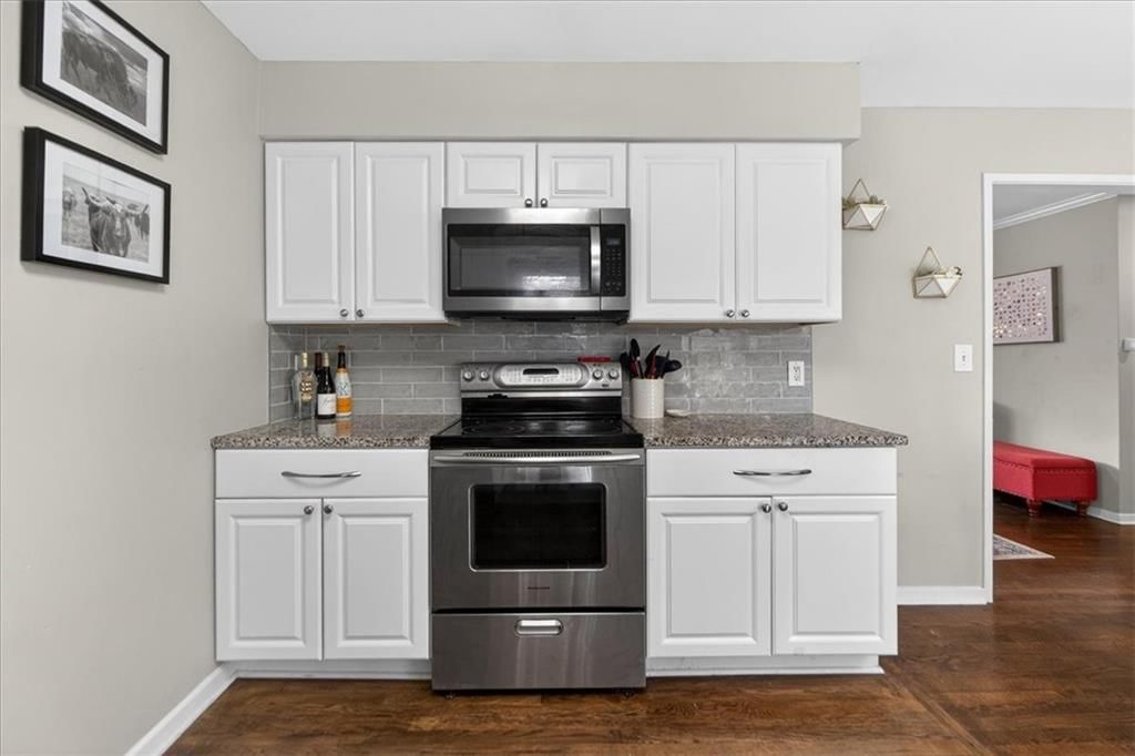 7030 Barkley Street — photo 11