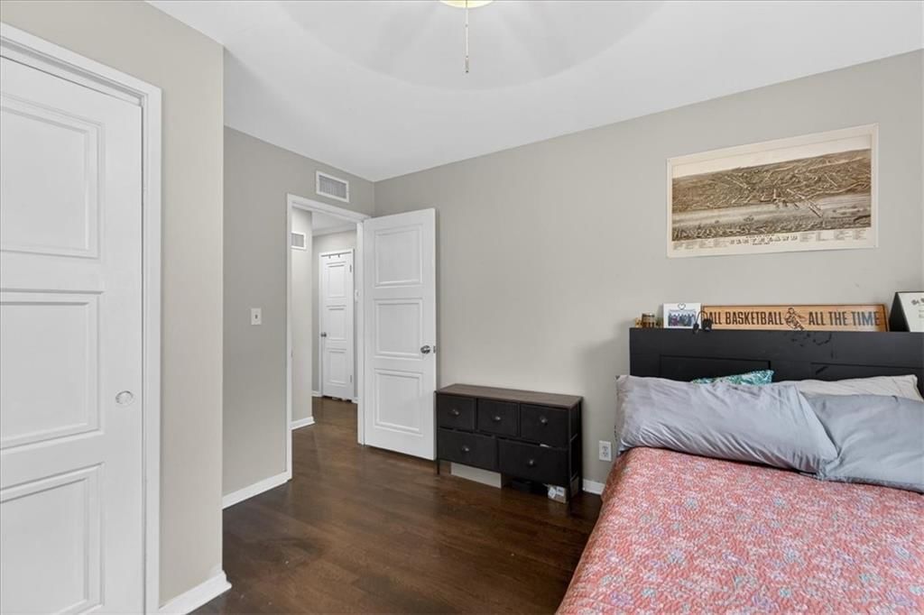 7030 Barkley Street — photo 24