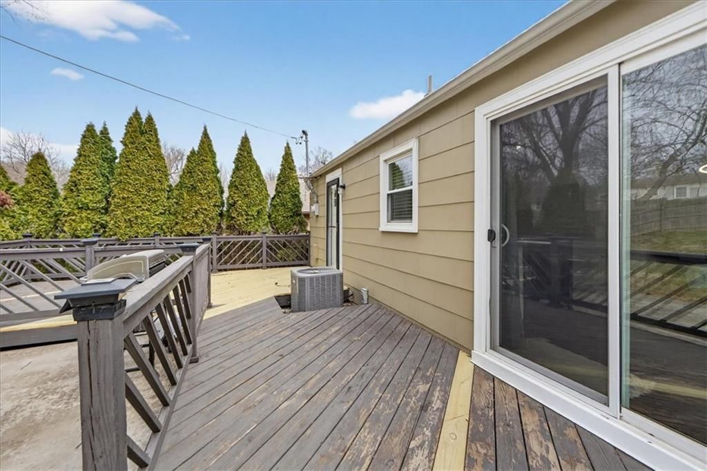 7030 Barkley Street — photo 27