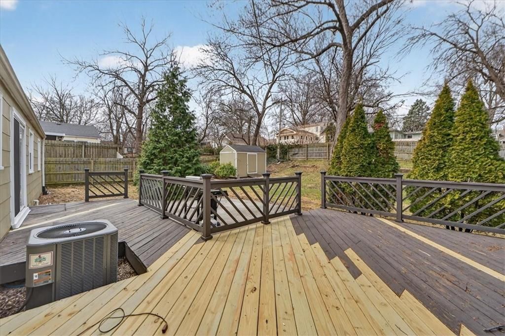 7030 Barkley Street — photo 28