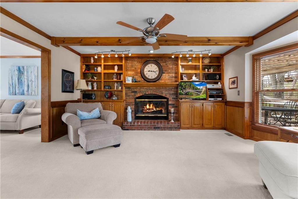 311 NE Wicklow Court — photo 10