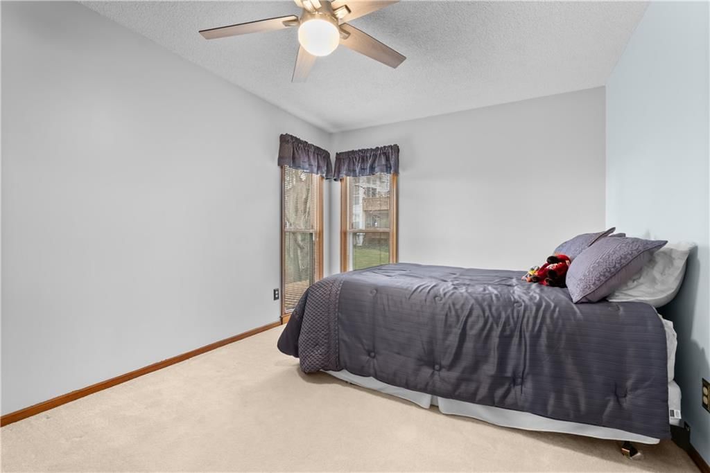 311 NE Wicklow Court — photo 30