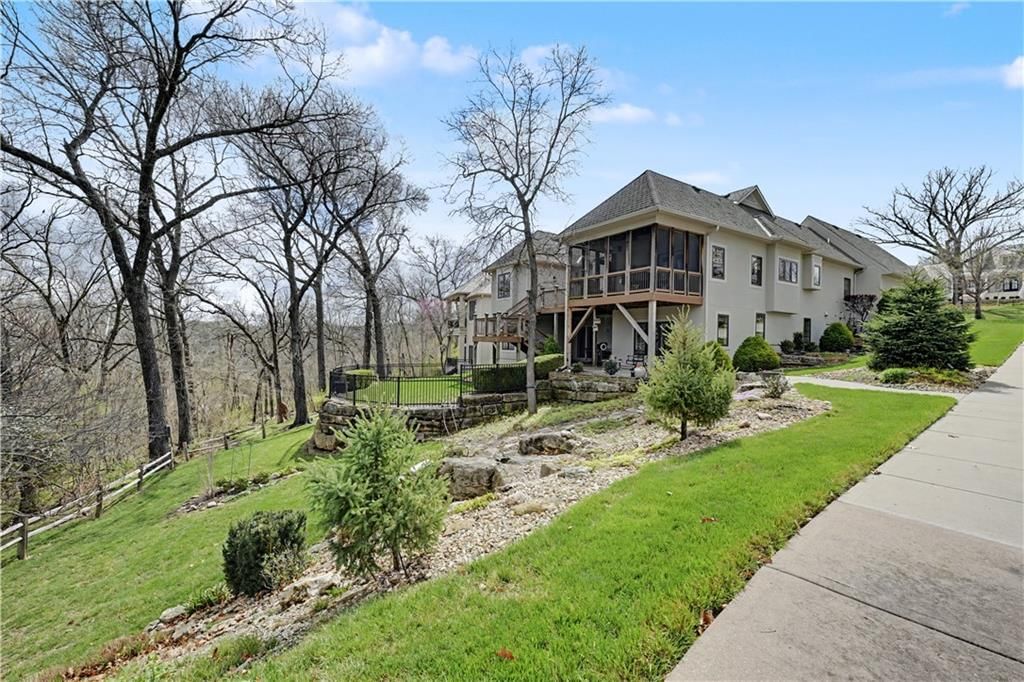 16661 S Country Club Drive — photo 2